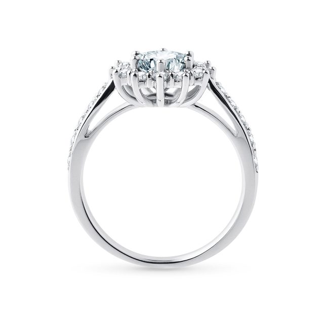 BAGUE EN OR BLANC, AIGUE-MARINE RONDE ET DIAMANTS - BAGUES EN AIGUE-MARINE - 