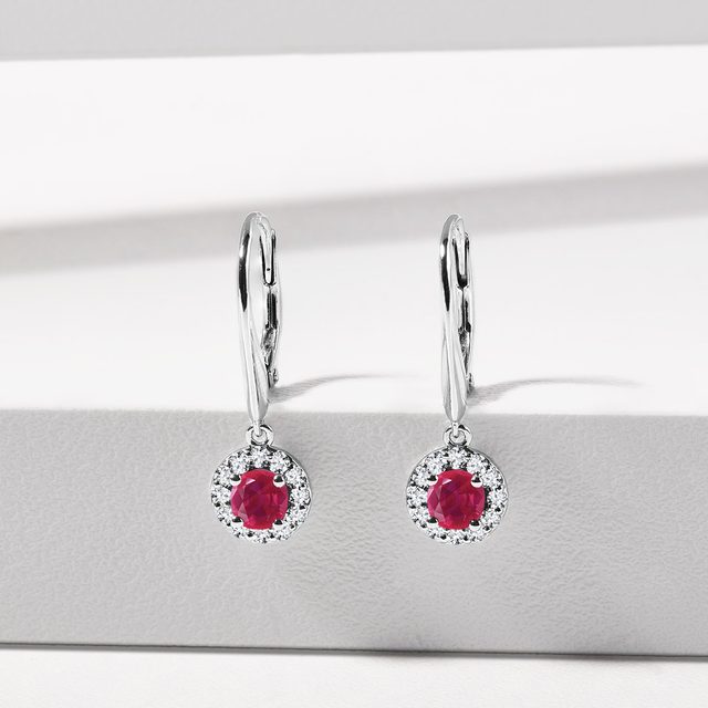 RUBIN OHRRINGE IN WEISSGOLD - OHRRINGE MIT RUBIN - 