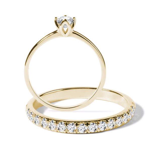 JEU D'ANNEAUX DE MARIAGE EN OR JAUNE AVEC DIAMANTS - BAGUE DE FIANÇAILLES ET ALLIANCE ASSORTIES - 