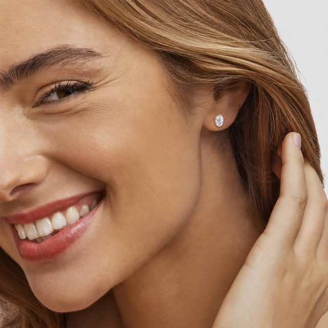 OHRRINGE MIT OVALEN LABOR-DIAMANTEN IN ROSÉGOLD - OHRSTECKER DIAMANT - 