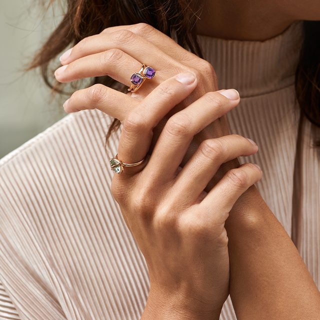 PIERŚCIONEK Z RÓŻOWEGO ZŁOTA Z AMETYSTEM - PIERŚCIONKI Z AMETYSTAMI - 