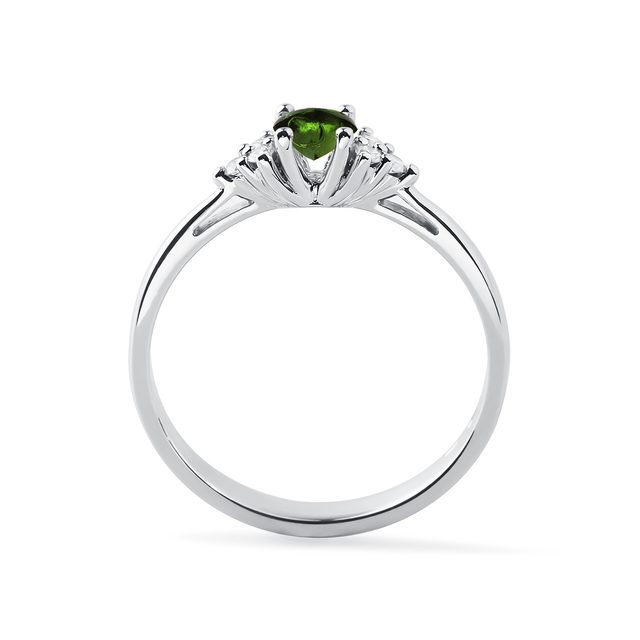 BAGUE EN OR BLANC SERTIE D'UNE MOLDAVITE ET DE DIAMANTS - BAGUES EN MOLDAVITE - 