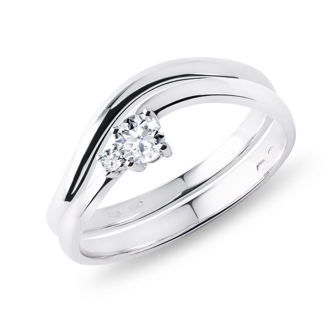 JEU DE BAGUES DE FIANÇAILLES ET DE MARIAGE EN OR BLANC AVEC DIAMANTS - BAGUE DE FIANÇAILLES ET ALLIANCE ASSORTIES - 