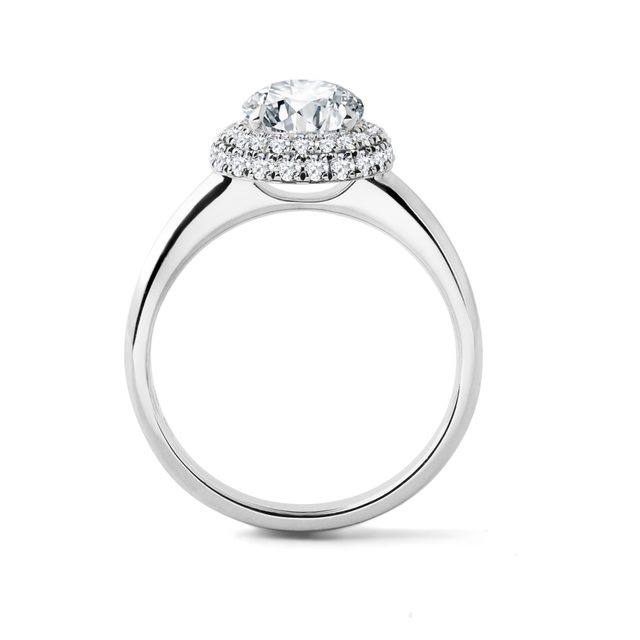 BAGUE DE LUXE EN OR BLANC AVEC HALO DE DIAMANTS - BAGUES AVEC DIAMANTS DE SYNTHÈSE - 