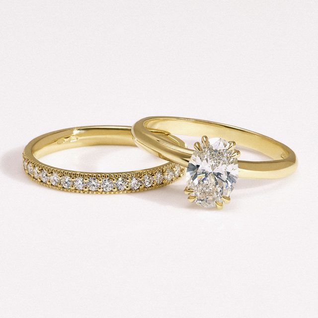 RING MIT OVALEM LABORDIAMANTEN IN GELBGOLD - RINGE MIT LAB GROWN DIAMANTEN - 