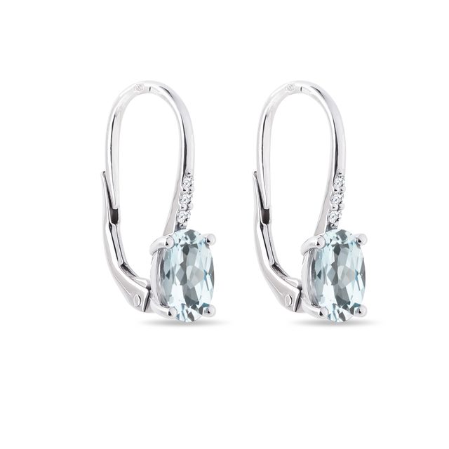BOUCLES D'OREILLES EN OR BLANC AVEC DIAMANTS ET AIGUES-MARINES - BOUCLES D'OREILLES EN AIGUE-MARINE - 