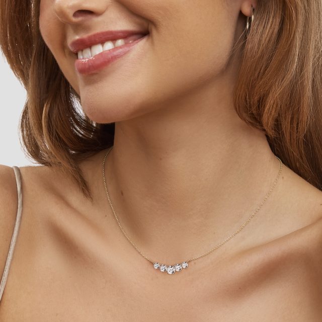 LUXUSNÍ DIAMANTOVÝ NÁHRDELNÍK VE ŽLUTÉM ZLATĚ - NÁHRDELNÍKY S DIAMANTY - 