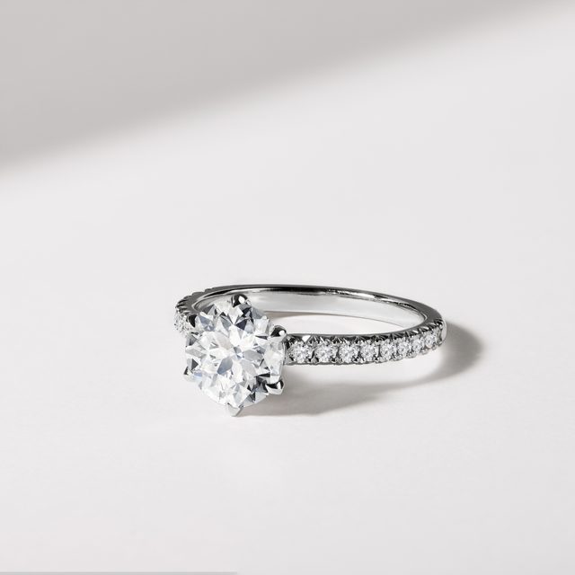 BAGUE DE FIANÇAILLES DE LUXE EN OR BLANC ET DIAMANTS - BAGUES AVEC DIAMANTS DE SYNTHÈSE - 