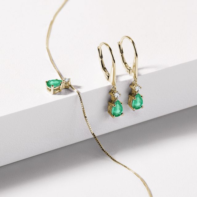 EMERALD EARRING AND PENDANT SET IN YELLOW GOLD - GEMSTONE SETS - 