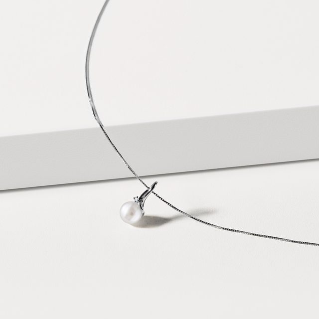 COLLIER EN OR BLANC, PERLE D'EAU DOUCE ET DIAMANT - PENDENTIFS EN PERLES - 