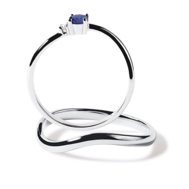 JEU DE BAGUES DE FIANÇAILLES ET DE MARIAGE EN OR BLANC AVEC DIAMANTS - BAGUE DE FIANÇAILLES ET ALLIANCE ASSORTIES - 