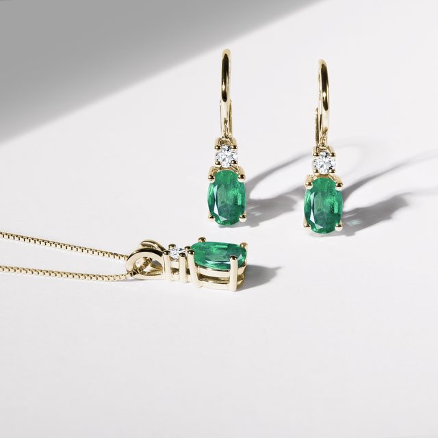 PENDENTIF EN OR JAUNE AVEC ÉMERAUDE ET DIAMANT - COLLIERS AVEC ÉMERAUDE - 