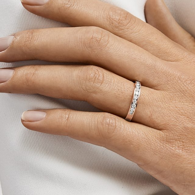 MINIMALIST WEDDING RING SET IN ROSE GOLD - ROSE GOLD WEDDING SETS - 