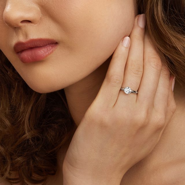 BAGUE D'OR BLANC 14 CT AVEC BRILLANTS - TAILLE BRILLANT - 