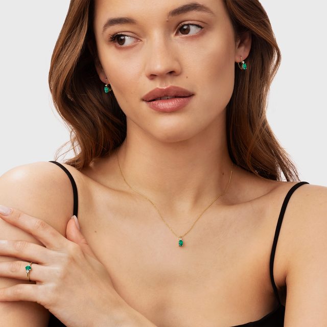 COLLIER EN OR AVEC ÉMERAUDE ET DIAMANT INCOLORE - COLLIERS AVEC ÉMERAUDE - 