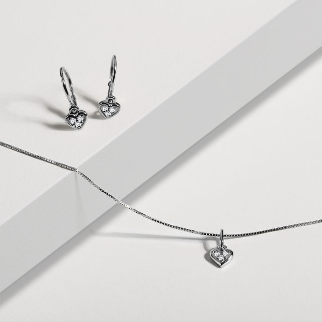 DIAMANTHERZANHÄNGER AUS WEISSGOLD - ANHÄNGER - 