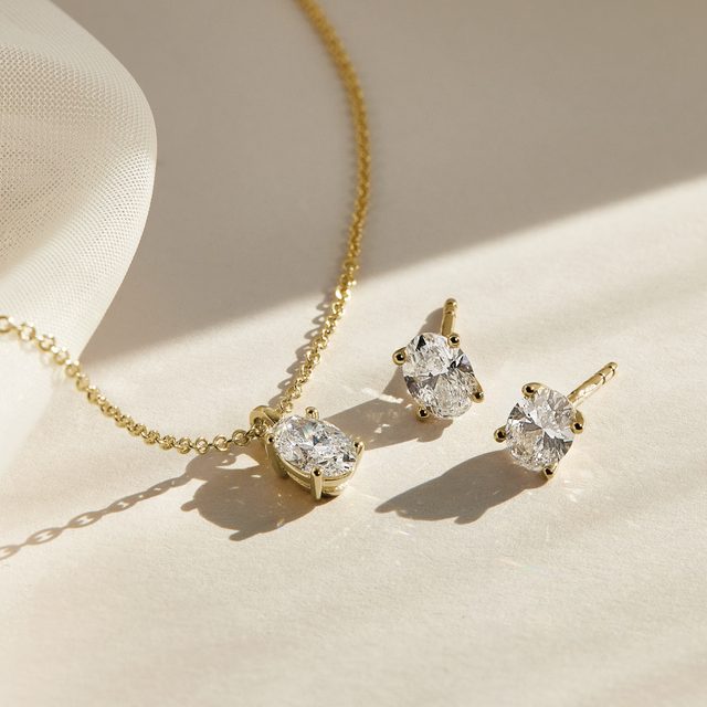 KOLCZYKI - ŻÓŁTE ZŁOTO Z OWALNYMI DIAMENTAMI LABORATORYJNYMI - DIAMENTOWE KOLCZYKI SZTYFTY - 