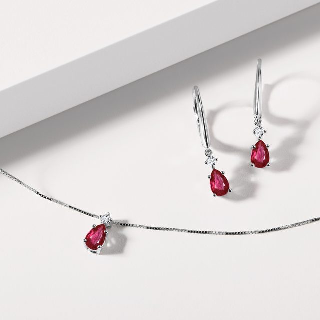 RUBIN OHRRINGE MIT DIAMANTEN IN WEISSGOLD - OHRRINGE MIT RUBIN - 