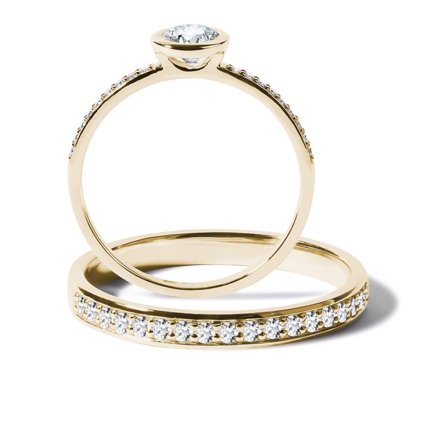 ZÁSNUBNÍ SET BEZEL ZE ŽLUTÉHO ZLATA - SADY SNUBNÍCH A ZÁSNUBNÍCH PRSTENŮ - 