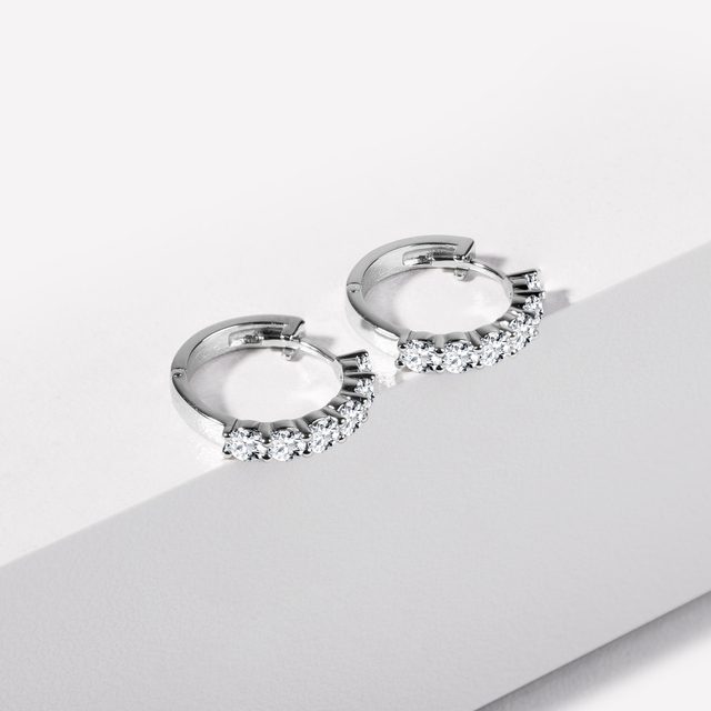 NÁUŠNICE S DIAMANTY V BÍLÉM ZLATĚ - DIAMANTOVÉ NÁUŠNICE - 