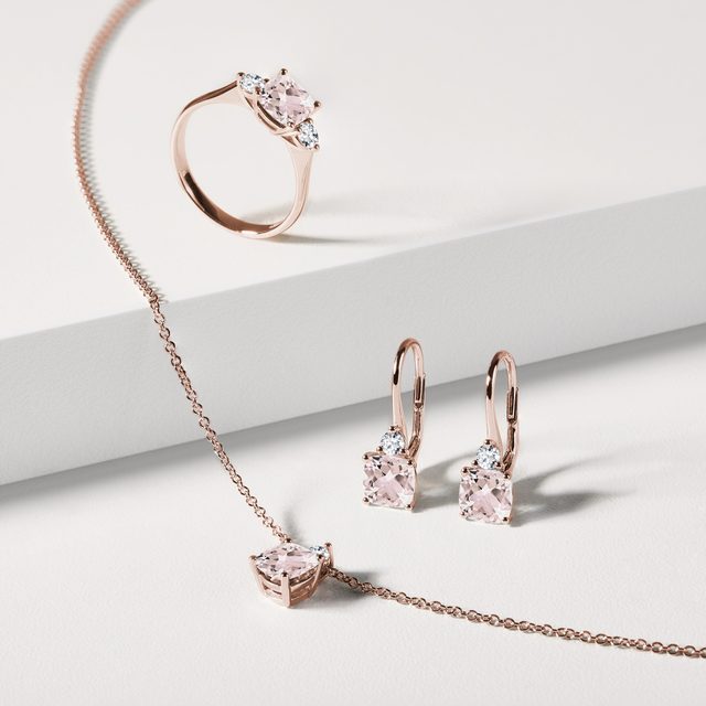 NÁUŠNICE Z RŮŽOVÉHO ZLATA S MORGANITY A DIAMANTY - NÁUŠNICE S MORGANITEM - 