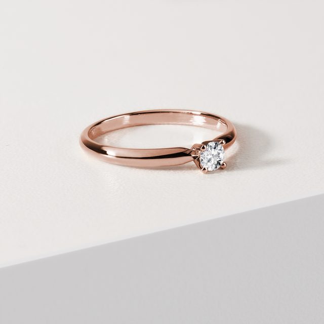 WUNDERSCHÖNER VERLOBUNGSRING MIT DIAMANT IN ROSÉGOLD - VERLOBUNGSRINGE MIT BRILLANT - 