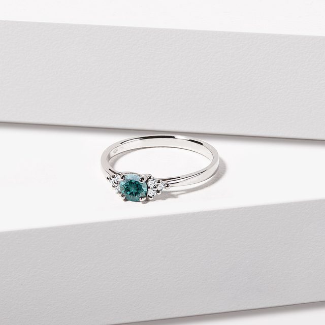 ZLATÝ ZÁSNUBNÍ PRSTEN MODRÝ DIAMANT - ZÁSNUBNÍ PRSTENY S BAREVNÝM DIAMANTEM - 