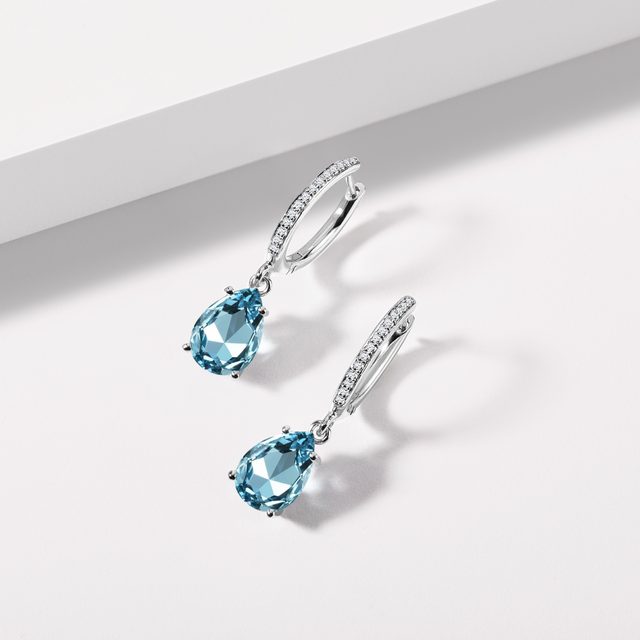 BOUCLES D'OREILLES EN OR BLANC AVEC TOPAZES ET BRILLANTS - BOUCLES D'OREILLES EN TOPAZE - 