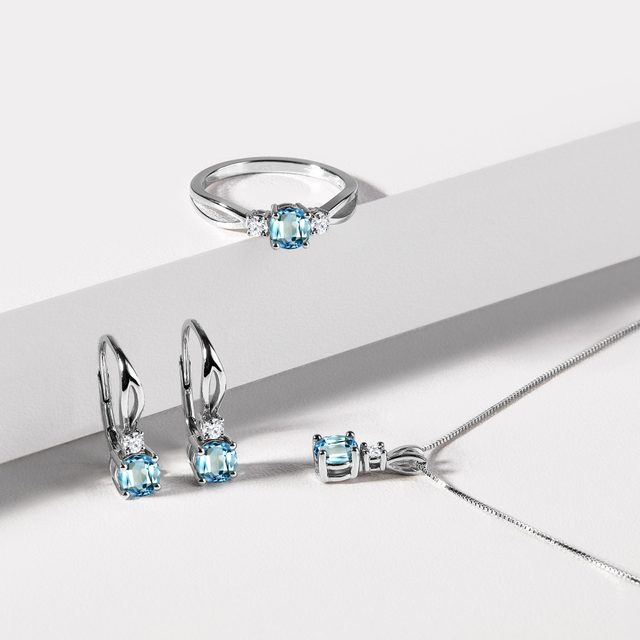 PRSTEN Z BÍLÉHO ZLATA SE SWISS TOPAZEM A DIAMANTY - PRSTENY S TOPAZEM - 