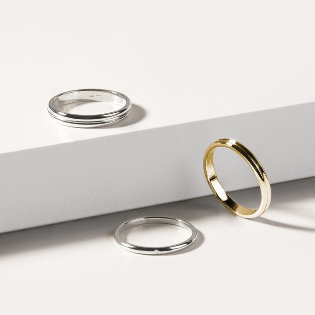 DELICATE WHITE GOLD RING WITH DIAMOND - WOMEN'S WEDDING RINGS - 