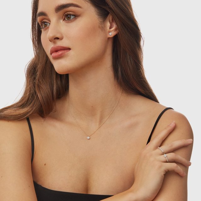 ENSEMBLE DE BIJOUX EN OR JAUNE AVEC DIAMANTS - ENSEMBLES DE BIJOUX EN DIAMANT - 