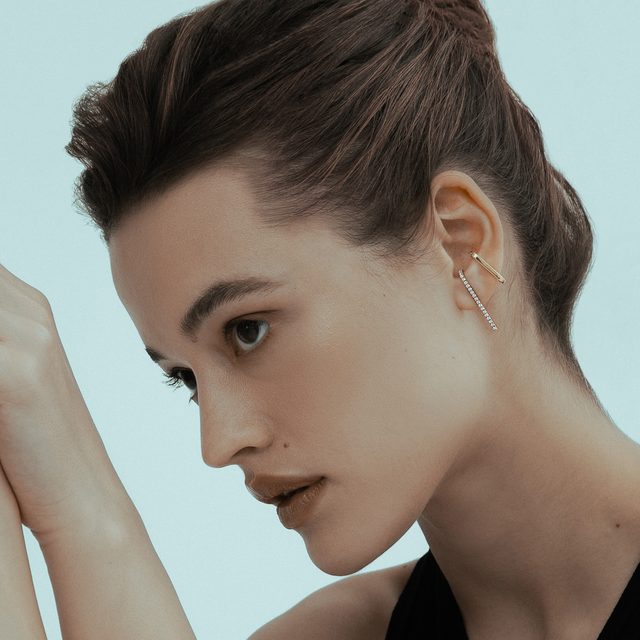 BOUCLE D'OREILLE UNIQUE EN OR ROSE AVEC DIAMANT - BOUCLES D'OREILLES SOLITAIRES - 