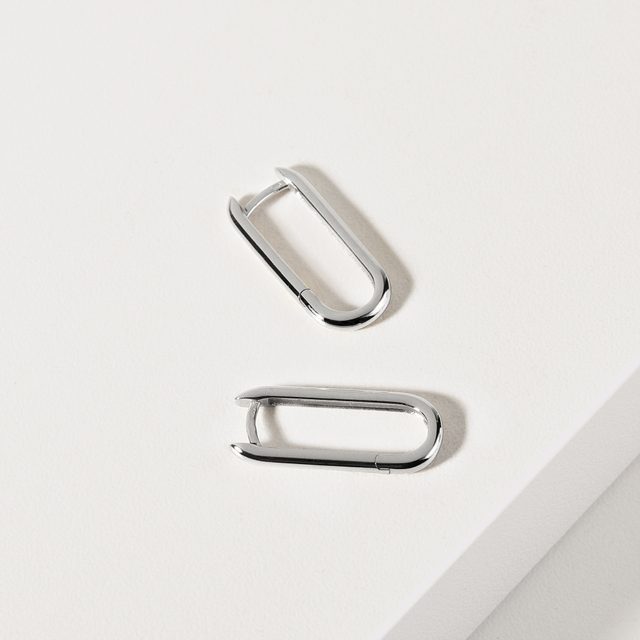 MINIMALISTICKÉ OVÁLNÉ NÁUŠNICE Z  BÍLÉHO 14K ZLATA - NÁUŠNICE Z BÍLÉHO ZLATA - 