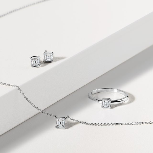 DIAMOND NECKLACE AND EARRING SET IN WHITE GOLD - DIAMOND SETS - 