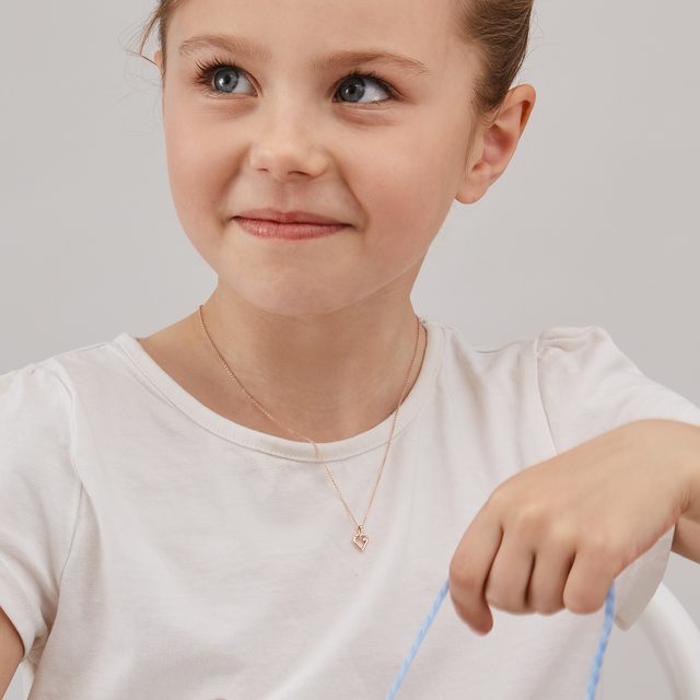 NÁHRDELNÍK JAHODA Z RŮŽOVÉHO 14K ZLATA - NÁHRDELNÍKY S DIAMANTY - 