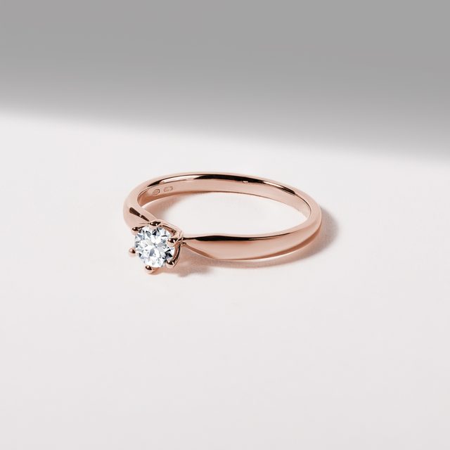 BRILIANTOVÝ ZÁSNUBNÍ PRSTEN V RŮŽOVÉM ZLATĚ - ZÁSNUBNÍ PRSTENY S BRILIANTEM - 