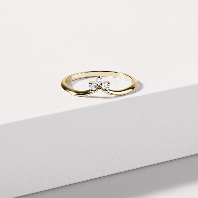 YELLOW GOLD CHEVRON RING WITH THREE DIAMONDS - WEDDING RINGS WITH DIAMONDS - 