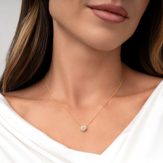 HERZ-HALSKETTE MIT DIAMANTEN IN GELBGOLD - KETTEN MIT DIAMANTEN - 