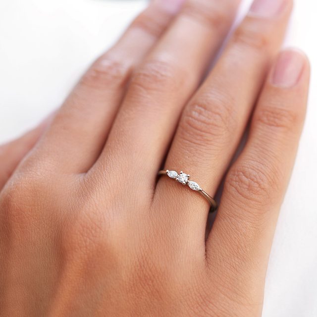 BAGUE DE FIANÇAILLES FLORALE EN OR ROSE AVEC DIAMANTS - BAGUES DE FIANÇAILLES EN DIAMANT - 