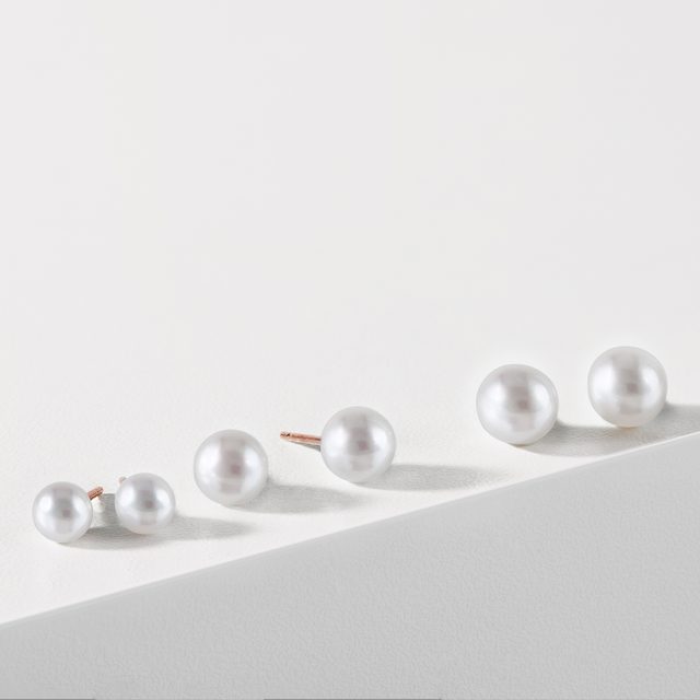 PEARL STUD EARRINGS IN ROSE GOLD - PEARL EARRINGS - 