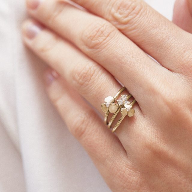 GOLDRING MIT KLEEBLATT UND DIAMANT IM BRILLANTSCHLIFF - RINGE DIAMANT - 