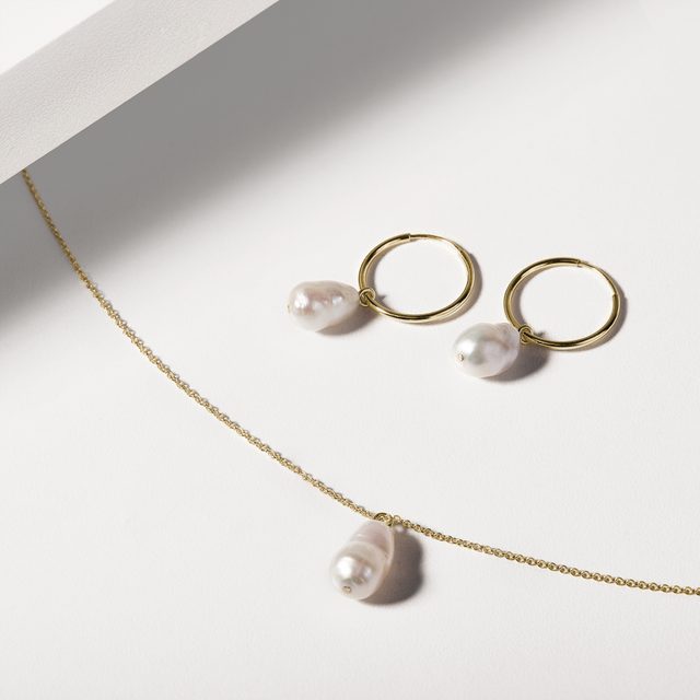 FRESHWATER BAROQUE PEARL GOLD NECKLACE - PEARL PENDANTS - 