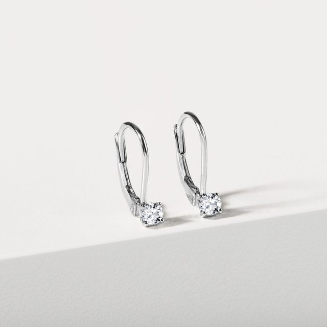 BOUCLES D'OREILLES D'OR BLANC AVEC DIAMANTS - BOUCLES D'OREILLES EN DIAMANT - 