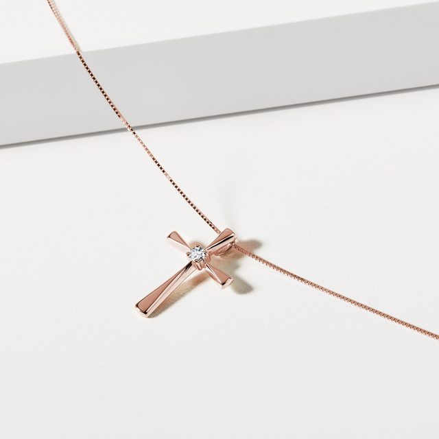 PENDENTIF CROIX AVEC DIAMANT EN OR ROSE - COLLIERS AVEC DIAMANTS - 