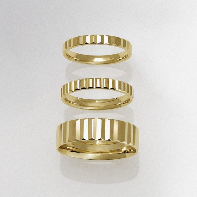 MODERNÍ DÁMSKÝ PRSTEN VE ŽLUTÉM ZLATĚ - ZLATÉ PRSTENY - 