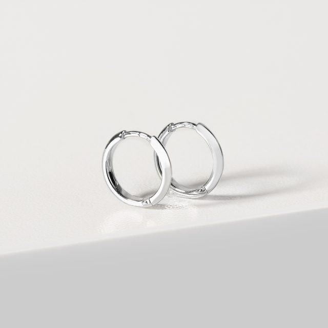 CLASSIC HOOP EARRINGS IN WHITE GOLD - WHITE GOLD EARRINGS - 