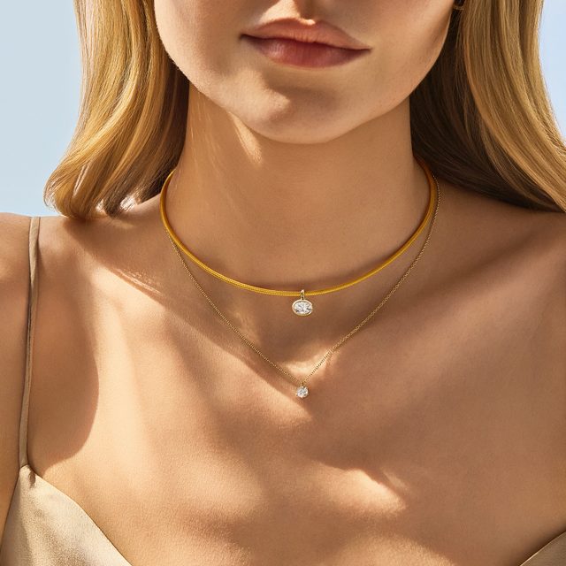 ANHÄNGER MIT OVALEM LABOR-DIAMANT IN GELBGOLD - MAGNETISCHE HALSKETTEN - 
