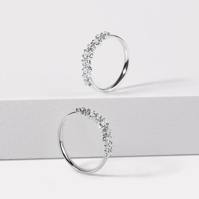 DIAMOND RING IN WHITE GOLD - WOMEN'S WEDDING RINGS - 