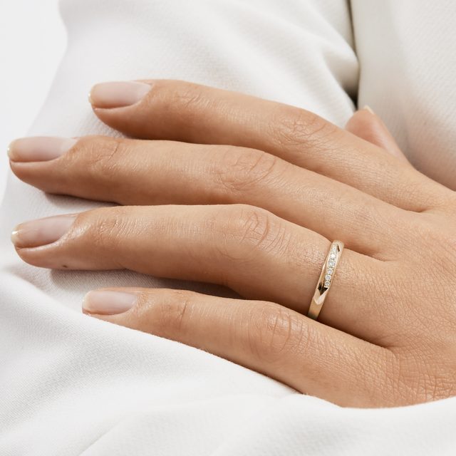 LADIES RING WITH DIAMONDS IN PINK GOLD - WOMEN'S WEDDING RINGS - 