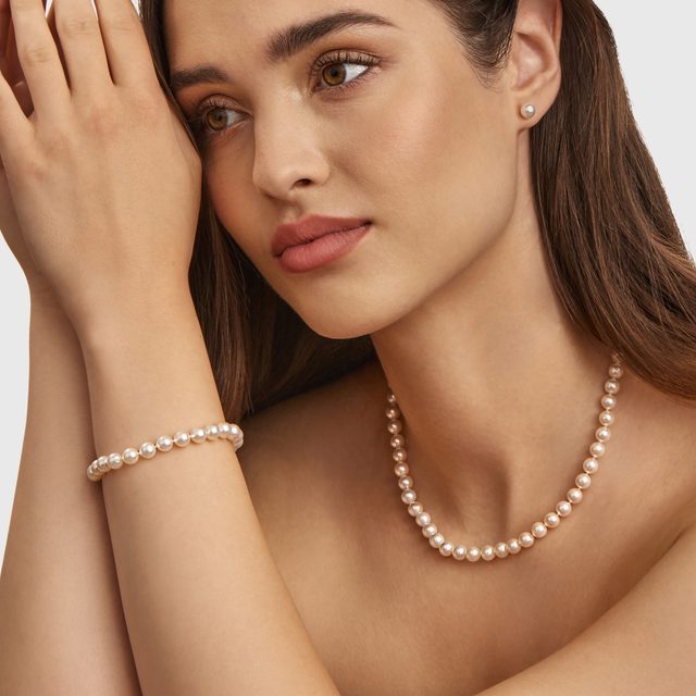 SOUPRAVA AKOYA ŠPERKŮ V BÍLÉM ZLATĚ - PERLOVÉ SÚPRAVY - 